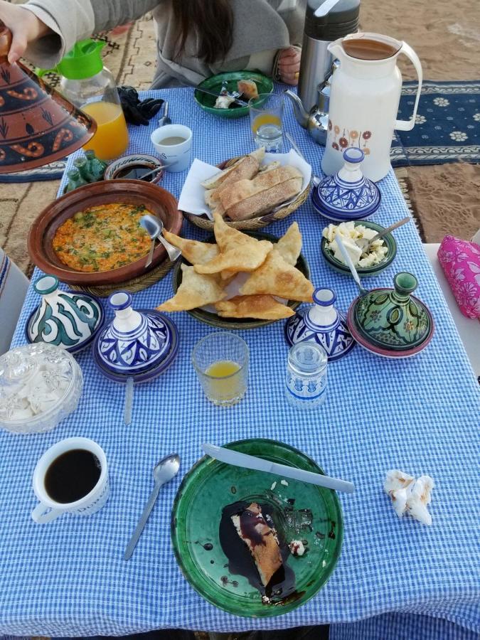 Family Moroccan House Merzouga Esterno foto