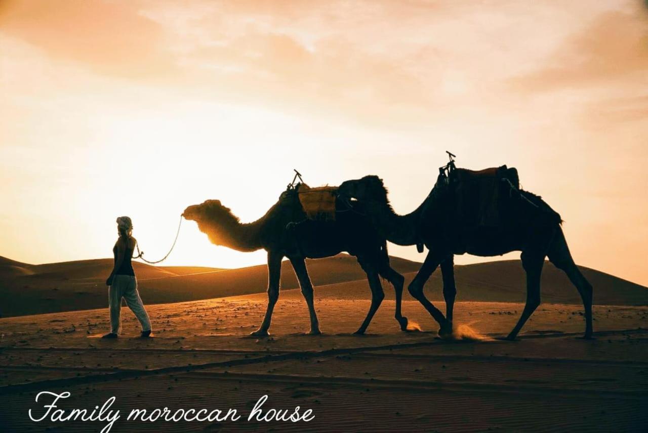 Family Moroccan House Merzouga Esterno foto